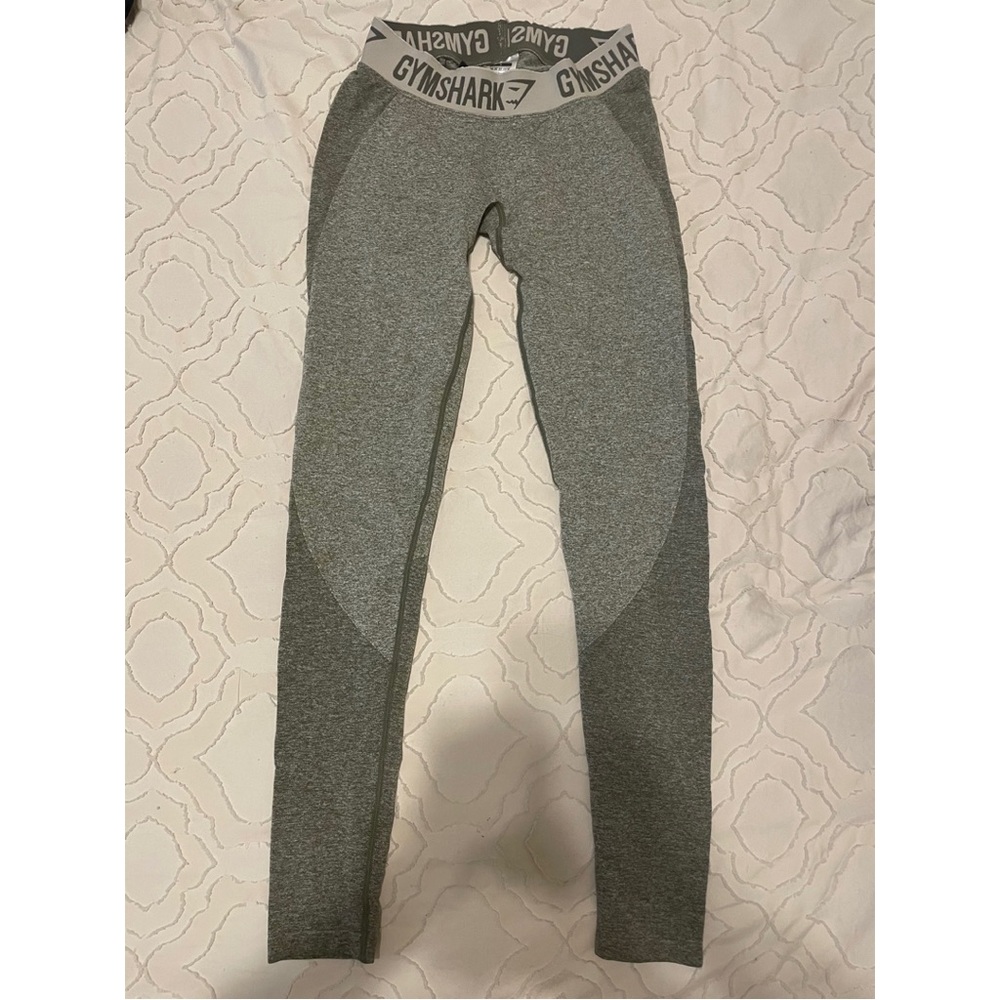Gymshark Flex leggings. Khaki/Sand color